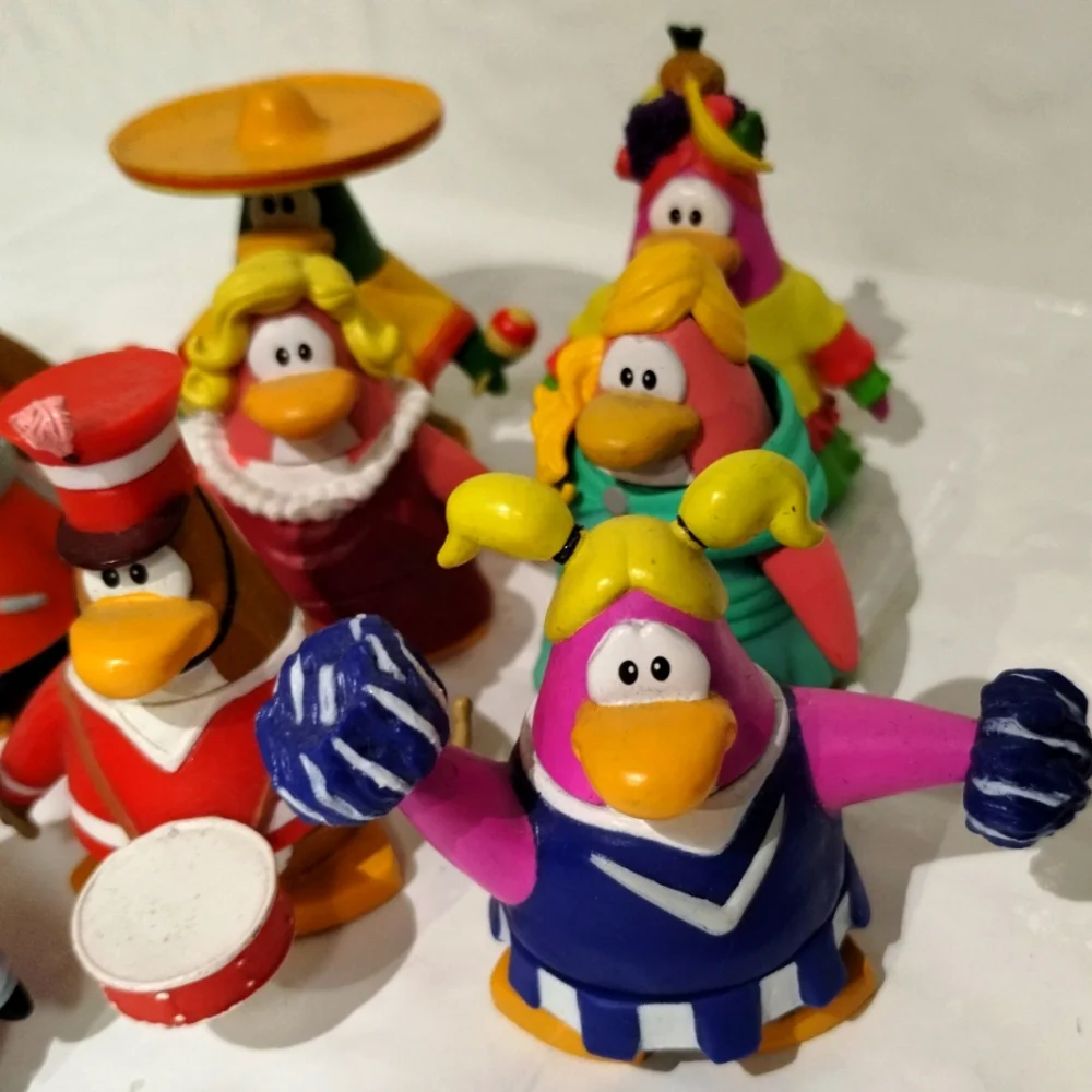 Y2K Disney Club Penguin 11 Piece 2" Figure *LOT* by JAXX Pacific - Picture 2 of 16